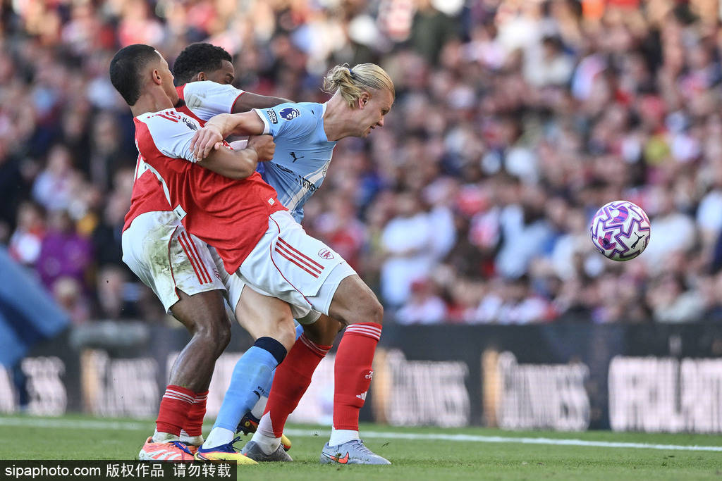称号：联赛杯冠军！曼城想要阻止阿森纳追逐四冠王 哈兰德能否打破魔咒？